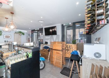 Cucina - Attività Commerciale Via Giuseppe Garibaldi
 
66, Catania - foto 6