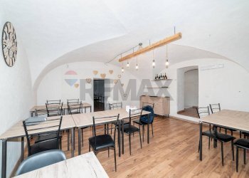 Sala da pranzo - Attività Commerciale Via Giuseppe Garibaldi
 
66, Catania - foto 13