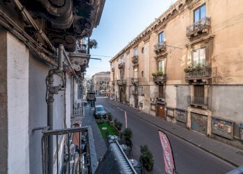 Edificio all\'aperto - Attività Commerciale Via Giuseppe Garibaldi
 
66, Catania - foto 17