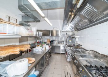 Cucina - Attività Commerciale Via Giuseppe Garibaldi
 
66, Catania - foto 35