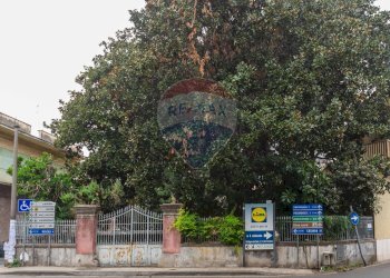 Edificio all\'aperto - Villa VIA REGINA MARGHERITA
 
83, Fiumefreddo di Sicilia - foto 3