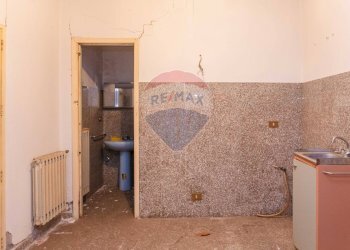 Cucina - Villa VIA REGINA MARGHERITA
 
83, Fiumefreddo di Sicilia - foto 18