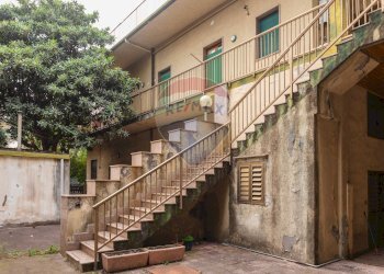 Scale - Villa VIA REGINA MARGHERITA
 
83, Fiumefreddo di Sicilia - foto 31