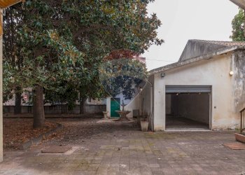 Casa all\'aperto - Villa VIA REGINA MARGHERITA
 
83, Fiumefreddo di Sicilia - foto 36