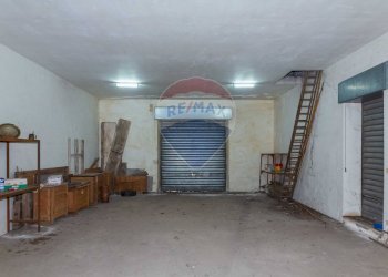 Parcheggio - Villa VIA REGINA MARGHERITA
 
83, Fiumefreddo di Sicilia - foto 38