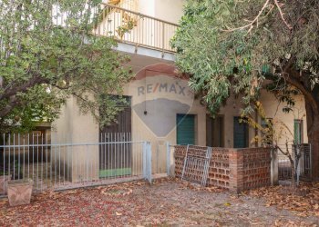 Casa all\'aperto - Villa VIA REGINA MARGHERITA
 
83, Fiumefreddo di Sicilia - foto 47