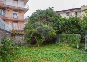 Giardino - Villa VIA REGINA MARGHERITA
 
83, Fiumefreddo di Sicilia - foto 50