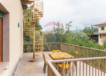 Balcone - Villa VIA REGINA MARGHERITA
 
83, Fiumefreddo di Sicilia - foto 85