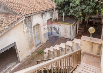 Scale - Villa VIA REGINA MARGHERITA
 
83, Fiumefreddo di Sicilia - foto 94