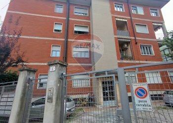 Edificio all\'aperto - Ufficio Via Ivrea
 
4, Gallarate - foto 2