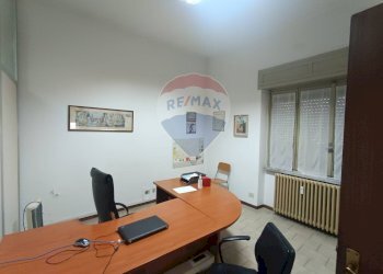 Ufficio - Ufficio Via Ivrea
 
4, Gallarate - foto 5