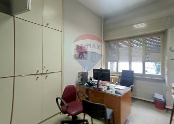 Ufficio - Ufficio Via Ivrea
 
4, Gallarate - foto 11