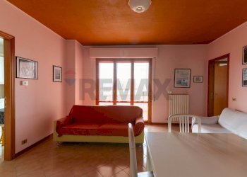 Sala da pranzo - Appartamento piazza martiri della resistenza
 
11, Cupramontana - foto 2