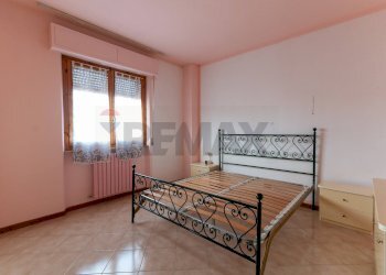 Camera / camera da letto - Appartamento piazza martiri della resistenza
 
11, Cupramontana - foto 12