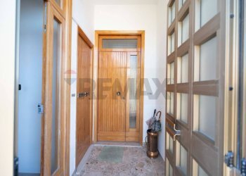 Hall / corridoio - Casa indipendente Via Eremo della Romita
 
20, Cupramontana - foto 17