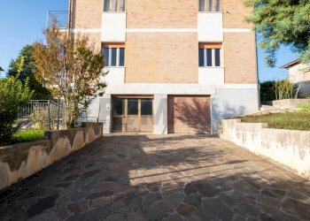 Casa all\'aperto - Casa indipendente Via Eremo della Romita
 
20, Cupramontana - foto 32