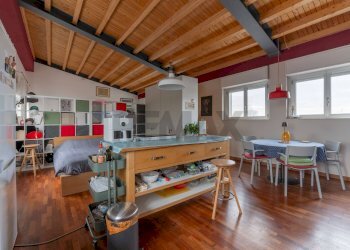 Sala da pranzo - Stabile - Palazzo via Gadda
 
3, San Donato Milanese - foto 13