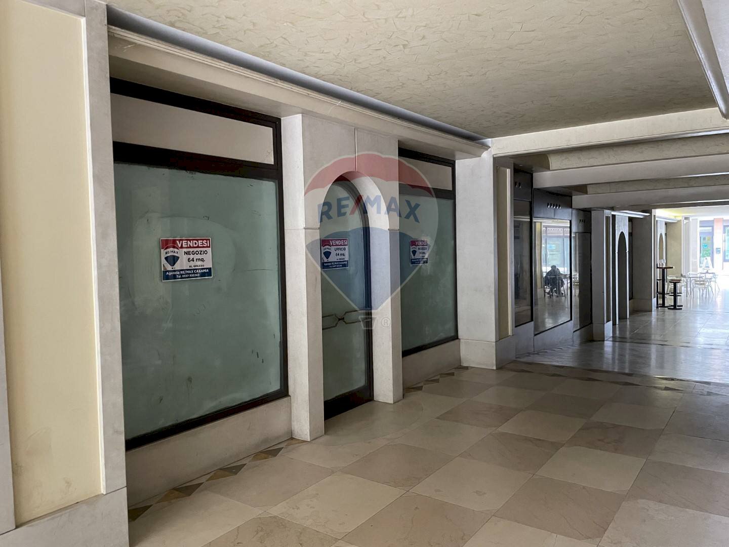 Ricezione / Lobby - Negozio Via Cavour, Belluno - foto 3