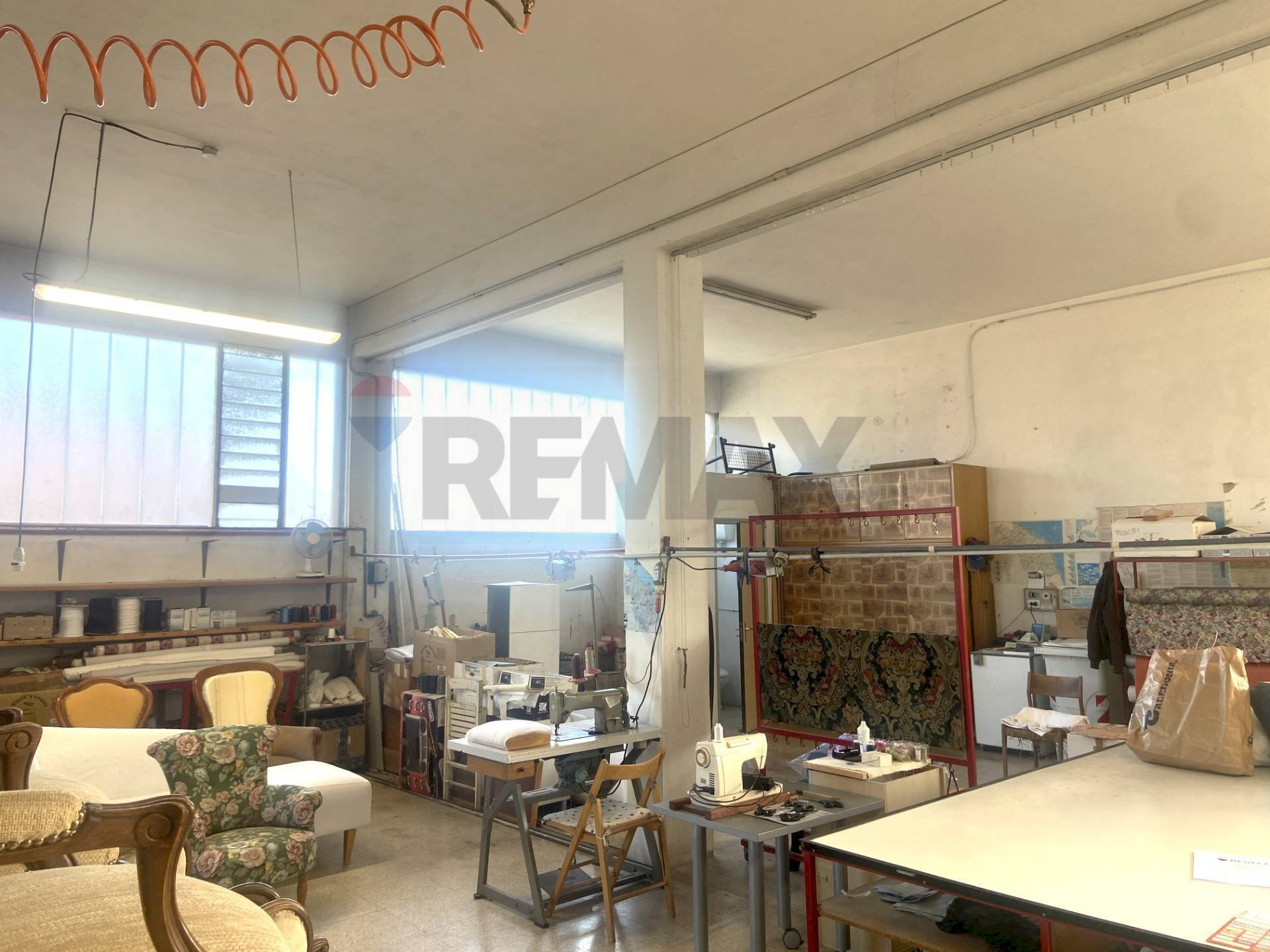 Soggiorno - Locale Commerciale Via Bruno Buozzi
 
28/B, Ancona - foto 3