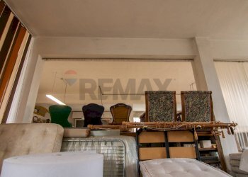 Soggiorno - Locale Commerciale Via Bruno Buozzi
 
28/B, Ancona - foto 21