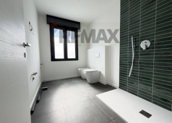 Bagno - Quadrilocale Via Locatelli
 
21, Ponte San Pietro - foto 11