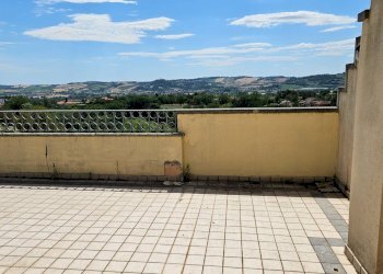 Foto 42 - Villa a Schiera Via Monte Ridolfo
 
8, Colli al Metauro - foto 42