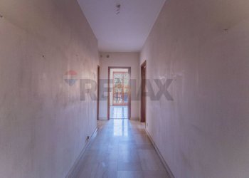 Hall / corridoio - Trilocale Via Diaz
 
10, Busto Arsizio - foto 6