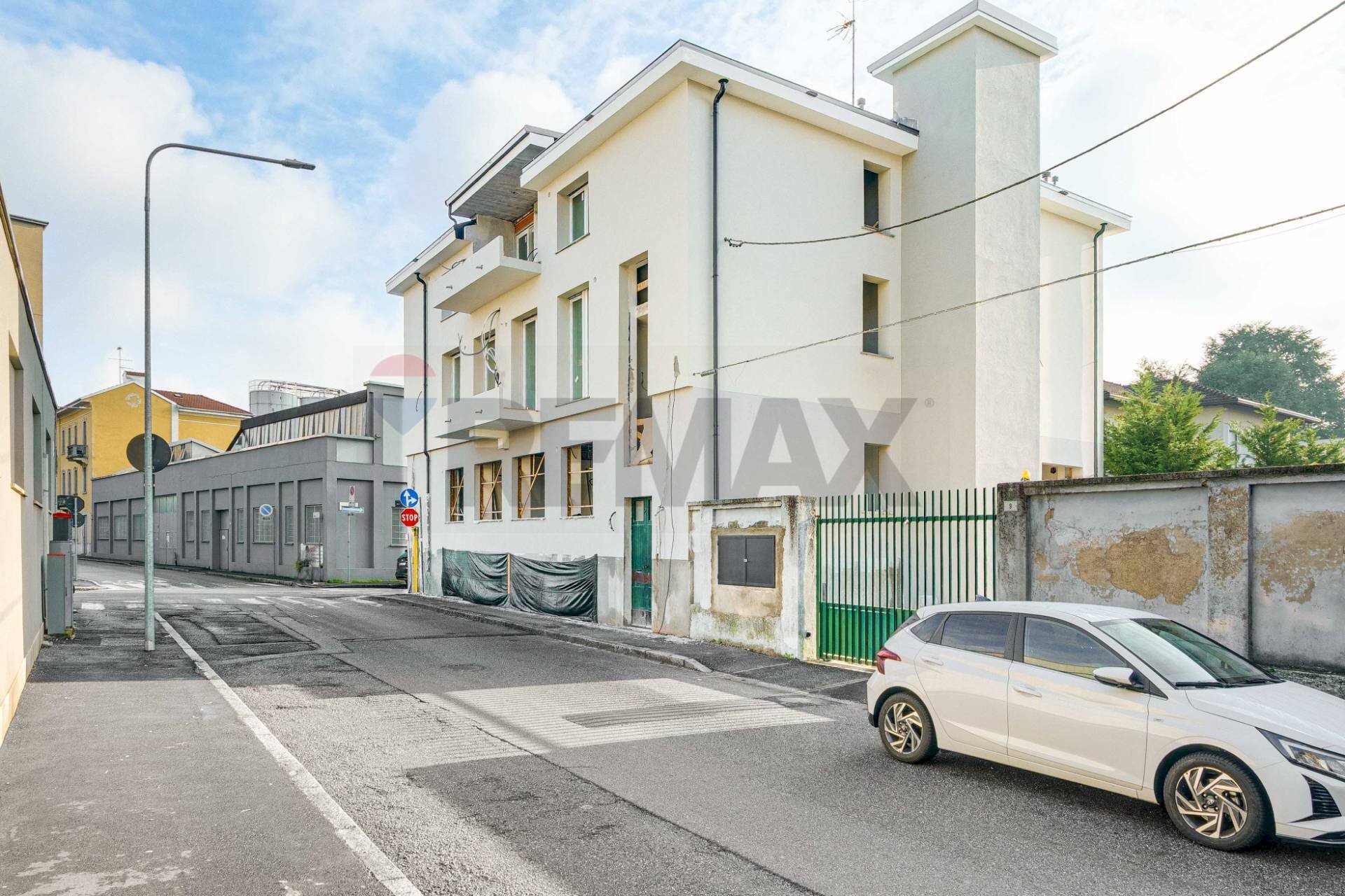 Edificio all\'aperto - Villa Bifamiliare via Bellini
 
17, Busto Arsizio - foto 1