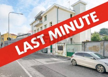 Edificio all\'aperto - Villa Bifamiliare via Bellini
 
17, Busto Arsizio - foto 1