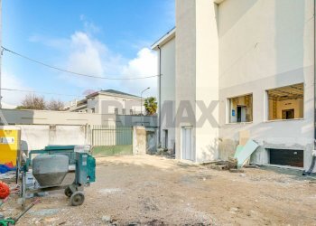 Casa all\'aperto - Villa Bifamiliare bellini
 
17, Busto Arsizio - foto 20