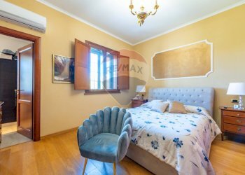 Camera / camera da letto - Villa Via Ferrata
 
1, Oricola - foto 50