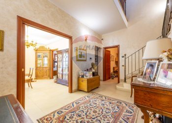 Hall / corridoio - Villa Via Ferrata
 
1, Oricola - foto 59