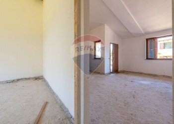 Stanza vuota - Villa a Schiera Via Immagine
 
snc, Oricola - foto 3