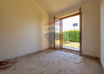Stanza vuota - Villa a Schiera Via Immagine
 
snc, Oricola - foto 28