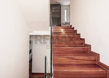 Scale - Villa Via Don Giovanni Minzoni, Arzano - foto 32