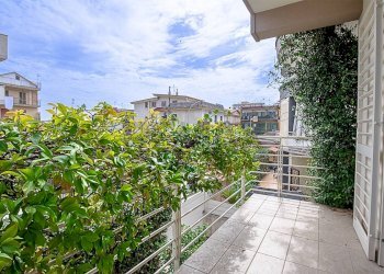 Balcone - Villa Via Don Giovanni Minzoni, Arzano - foto 45