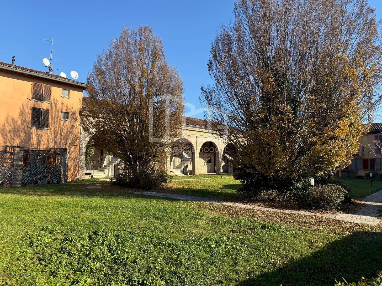 Foto 2 - Locale Commerciale via calvisano
 
45, Isorella - foto 2