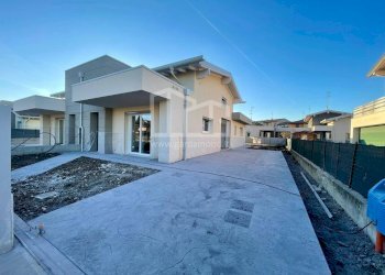 Foto 5 - Casa semi indipendente Via Sesia
 
10, Volta Mantovana - foto 5