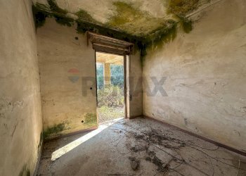 Stanza vuota - Villa contrada barone snc, Monreale - photo 13