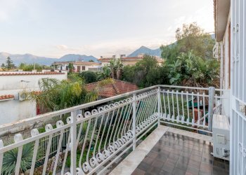 Balcone - Villa via Delle Mimose
 
snc, Carini - foto 44