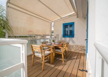 Terrazza - Quadrilocale via LA SPEZIA
 
6, Ragusa - foto 2