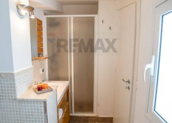 Bagno - Quadrilocale via LA SPEZIA
 
6, Ragusa - foto 9