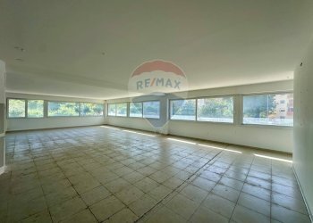 Stanza vuota - Locale Commerciale Via Pietro Nenni
 
80, Ragusa - foto 23