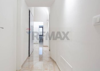 Hall / corridoio - Casa semi indipendente Via Educandato
 
39, Villamagna - foto 18