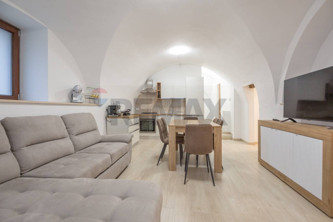 Sala da pranzo - Three-room apartment Via Educandato
 
39, Villamagna - photo 2