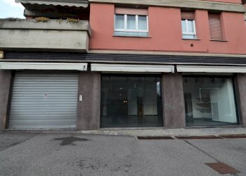 Foto 5 - Locale Commerciale Viale Adamello
 
42, Lecco - foto 5