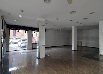 Foto 11 - Locale Commerciale Viale Adamello
 
42, Lecco - foto 11