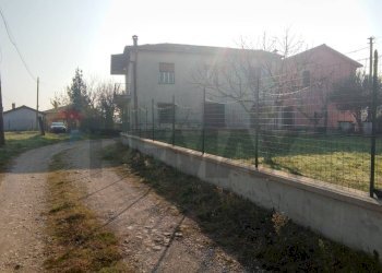 Edificio all\'aperto - Casa semi indipendente Via La Costa
 
16, Arce - foto 38