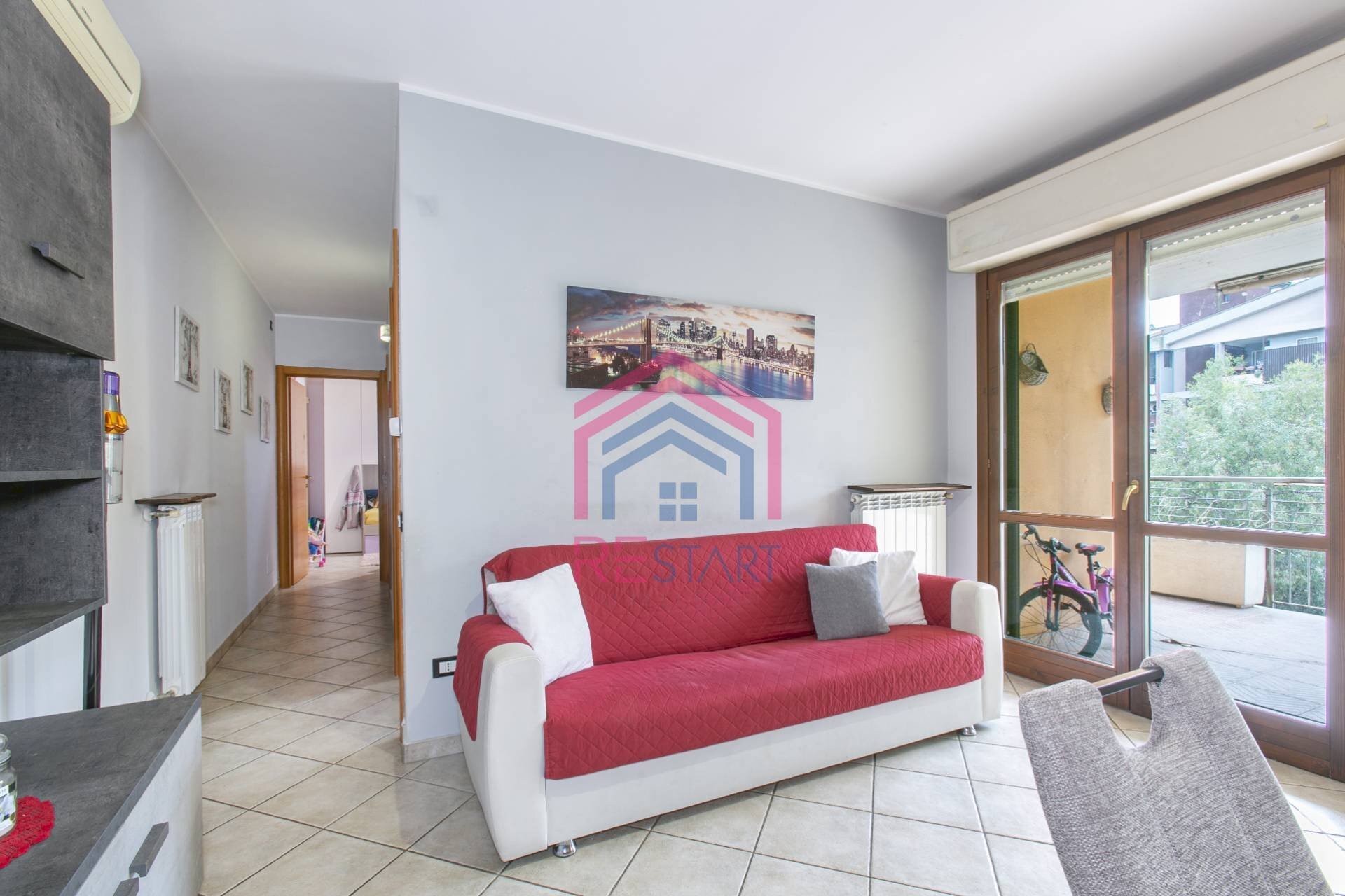 Foto 2 - Trilocale VIALE DELLE ARTI
 
13, Pomezia - foto 2