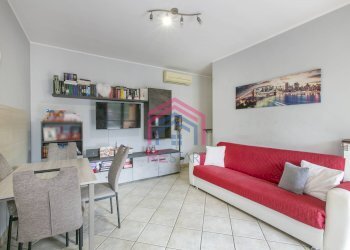 Foto 1 - Trilocale VIALE DELLE ARTI
 
13, Pomezia - foto 1